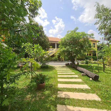 Villa Romduol กำปอต ภายนอก รูปภาพ