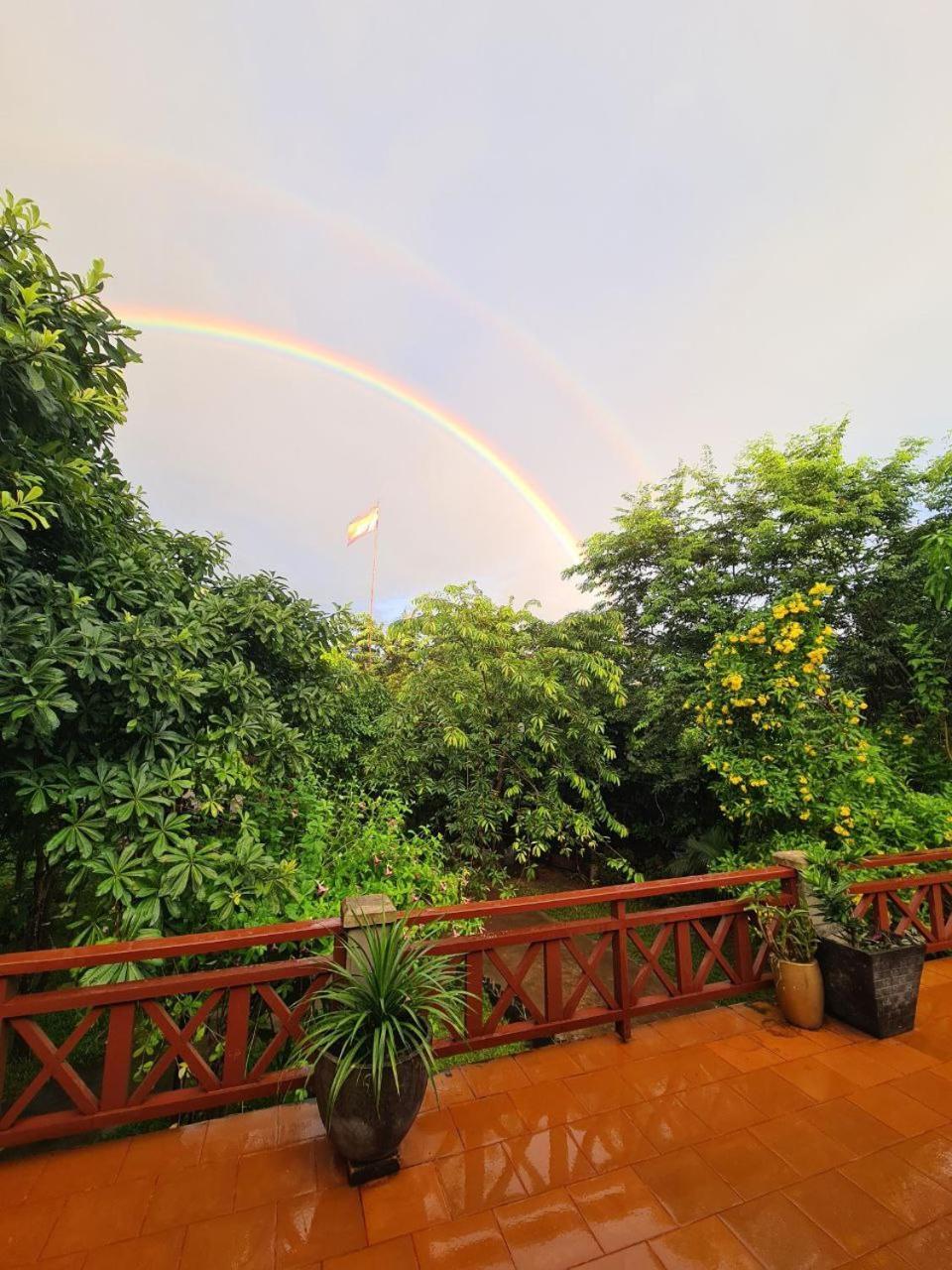 Villa Romduol กำปอต ภายนอก รูปภาพ